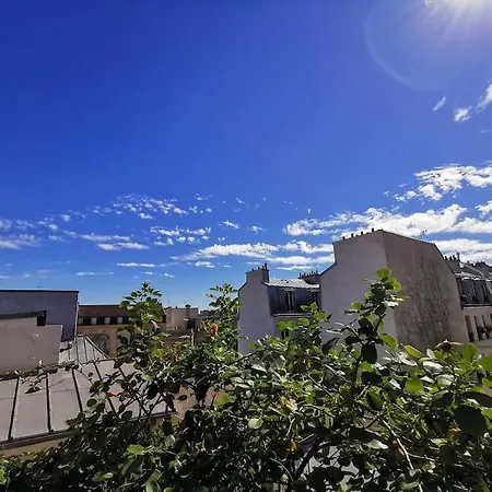 Joli Cocon Avec Terrasse Dans Le Marais 巴黎